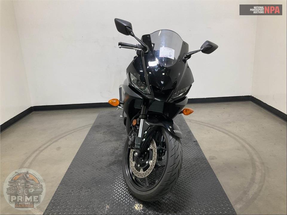 2023 Yamaha YZF-R3 — фото 2