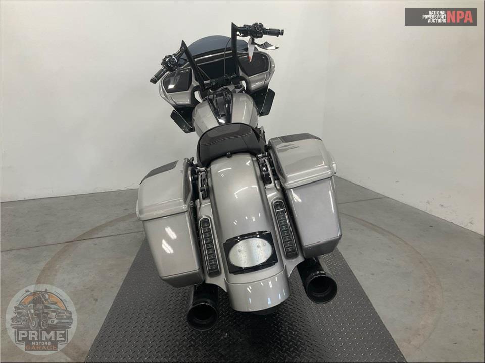 2023 Harley-Davidson FLTRXSE CVO ROAD GLIDE — фото 4