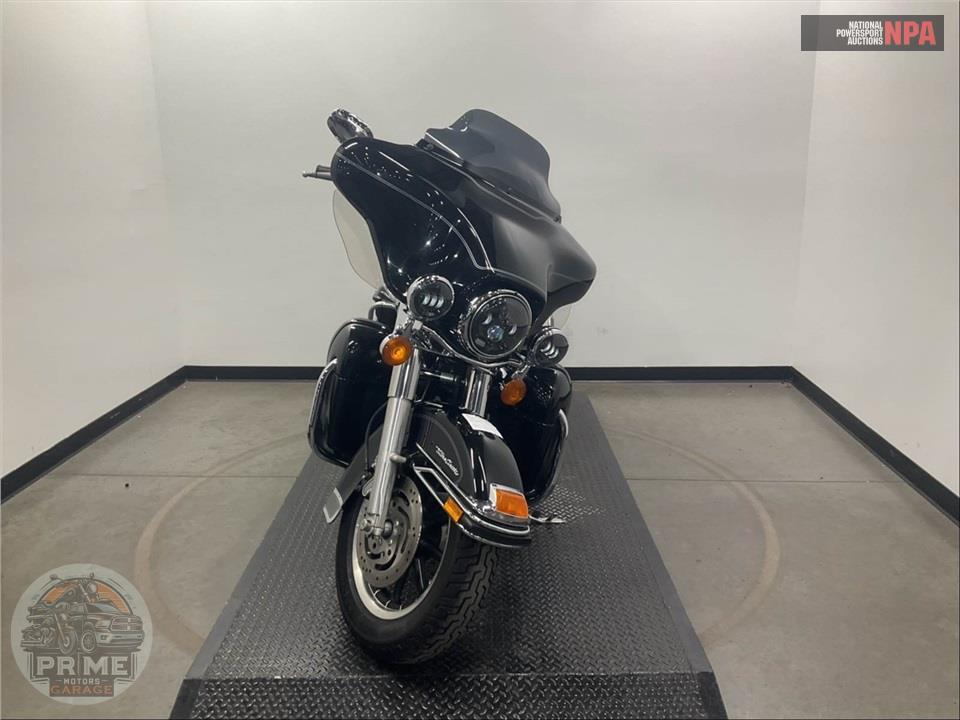 2005 Harley-Davidson FLHTCUI ULTRA CLASSIC ELECTRA GLIDE — фото 2