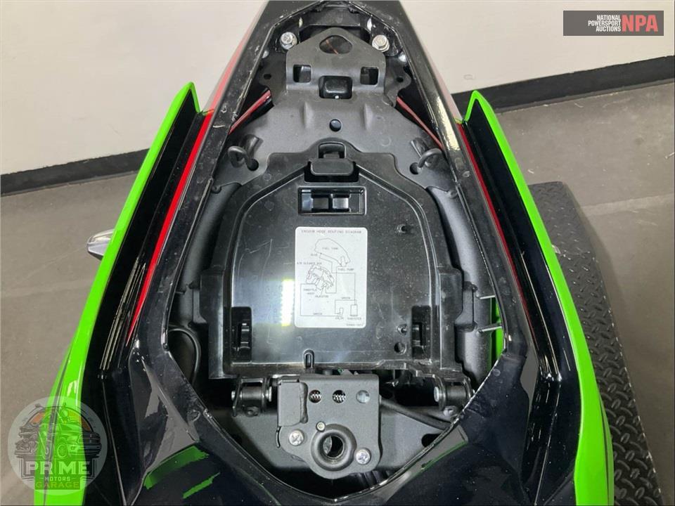 2023 Kawasaki EX400GPFAN NINJA 400 KRT (ABS) — фото 13