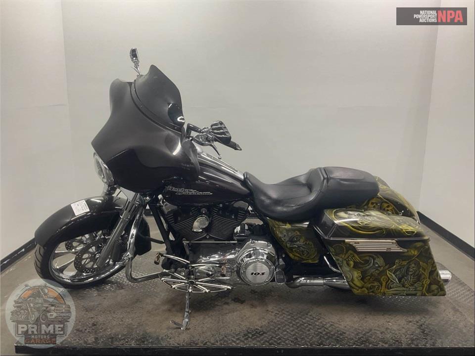2011 Harley-Davidson FLHX-103 STREET GLIDE — фото 3