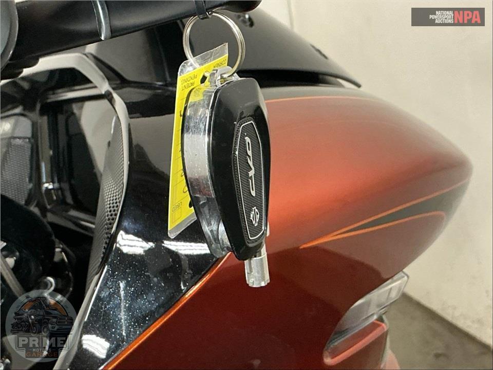 2023 Harley-Davidson FLTRXSE CVO ROAD GLIDE — фото 10