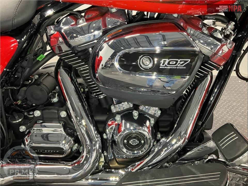 2017 Harley-Davidson FLHXS STREET GLIDE SPECIAL — фото 6
