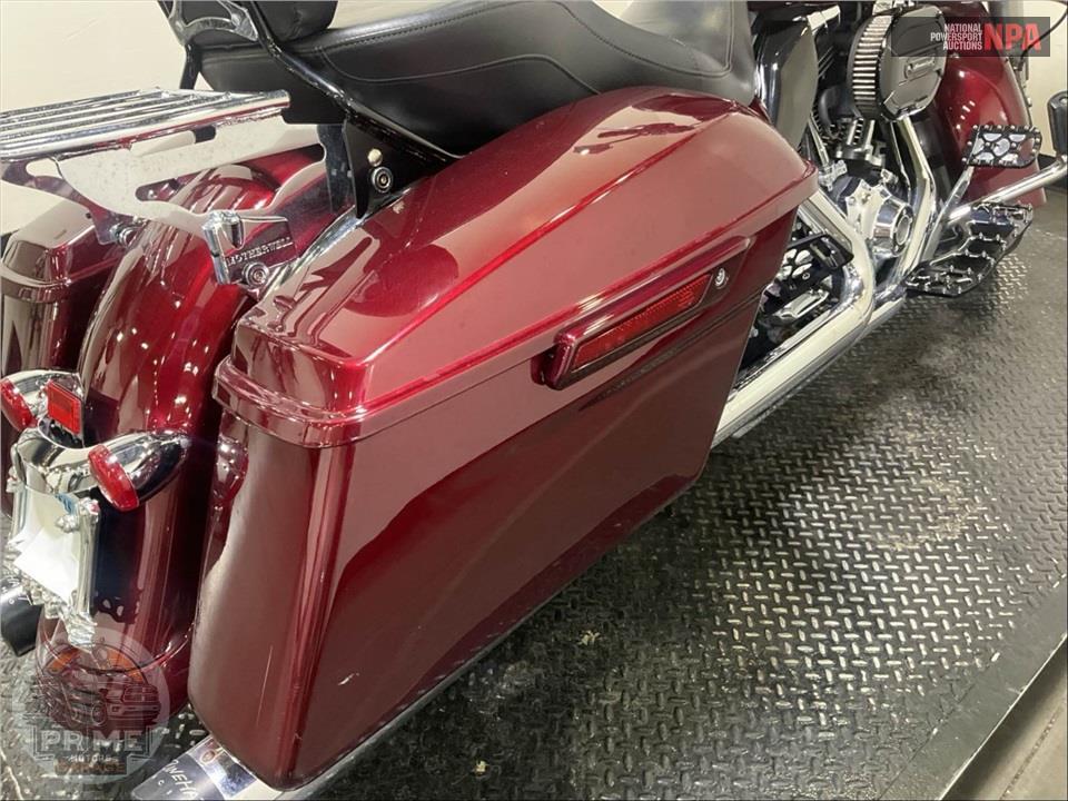 2015 Harley-Davidson FLHX STREET GLIDE — фото 21