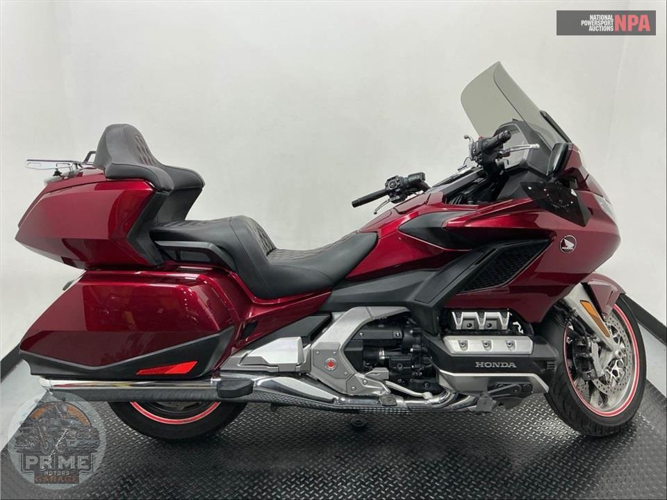 2018 Honda GL1800 GOLDWING TOUR (RED) — фото 1