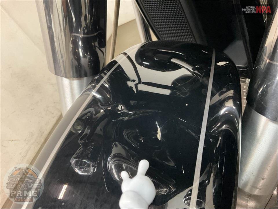 2016 Harley-Davidson FLHTK ELECTRA GLIDE ULTRA LIMITED — фото 19