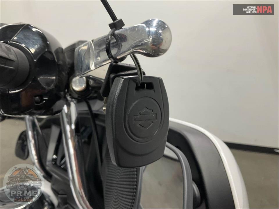 2024 Harley-Davidson FLHX STREET GLIDE — фото 10