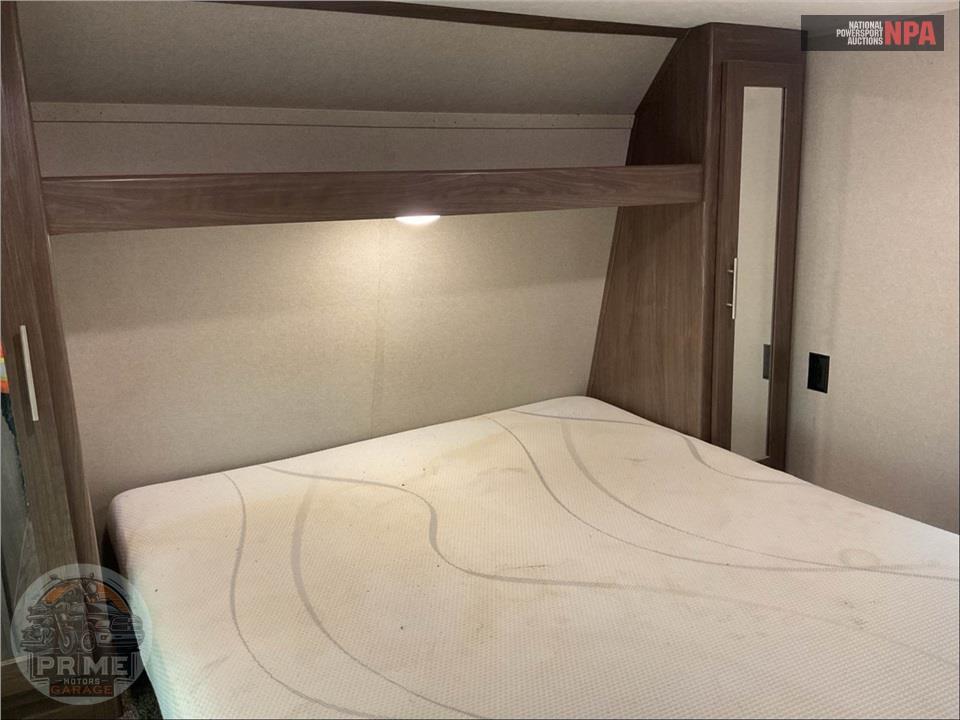 2019 Keystone Rv M-32 BHTS - HIDEOUT LUXURY SERIES — фото 11
