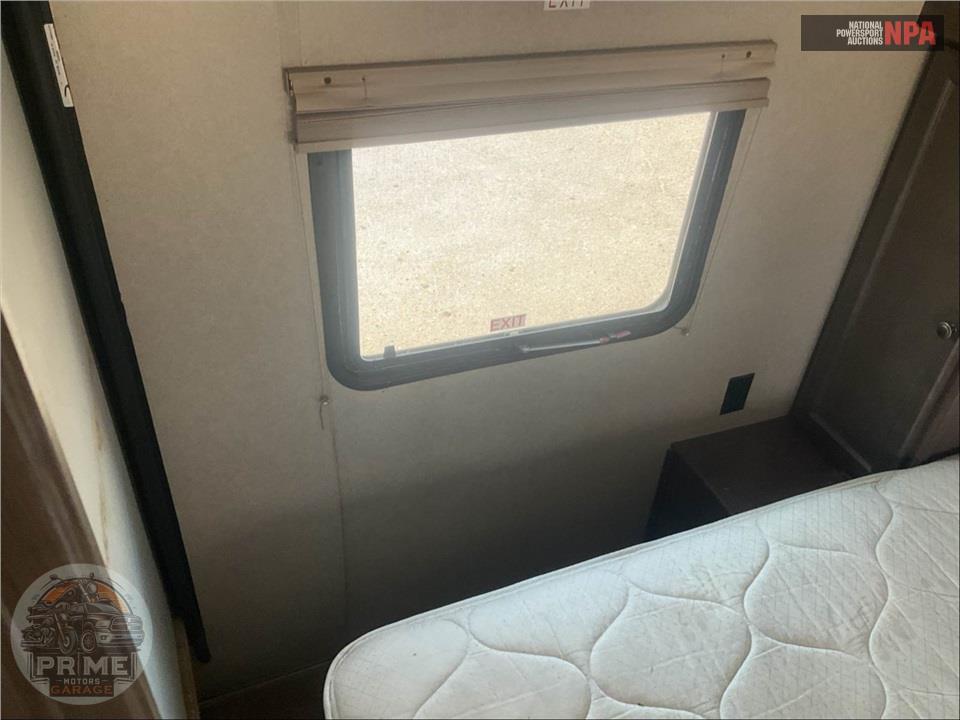 2019 Sunset Park Rv M-23WQBS - SUN LITE SERIES — фото 18