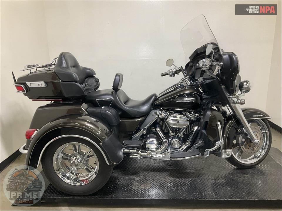 2020 Harley-Davidson FLHTCUTG TRI GLIDE ULTRA — фото 1