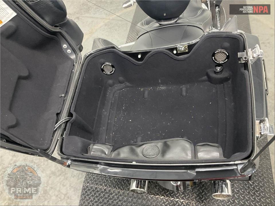 2013 Harley-Davidson FLHTCUSE8 SCREAMIN EG ANN — фото 23