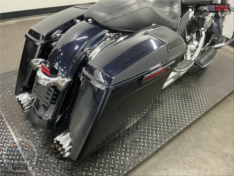 2019 Harley-Davidson FLHX STREET GLIDE — фото 26