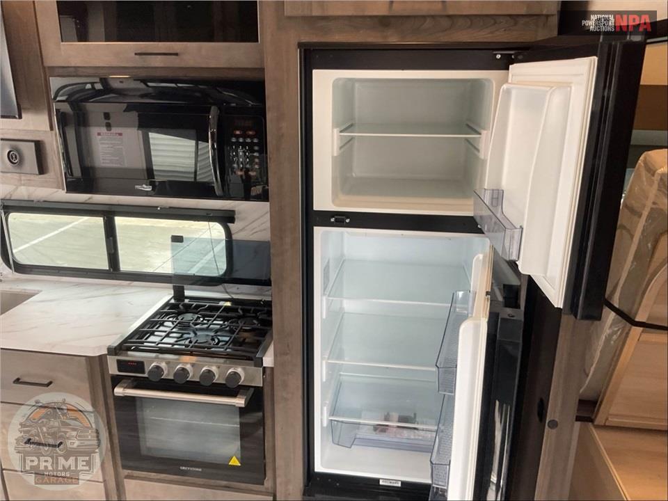 2023 Alliance Rv M-21T15 - VALOR FIFTH WHEEL SERIES — фото 24