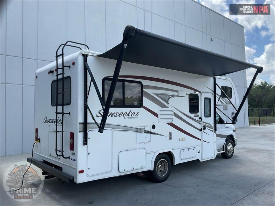 2017 Sunseeker By Forest River M-2290S FORD E450 6.8 LITER — фото 3