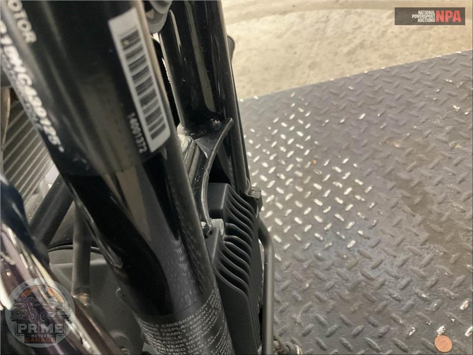 2017 Harley-Davidson XL883L SUPERLOW — фото 20