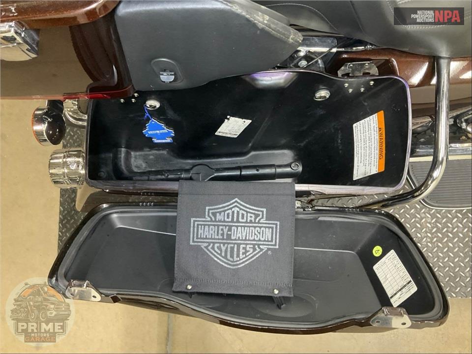 2011 Harley-Davidson FLHTK ELECTRA GLIDE UL LI — фото 22