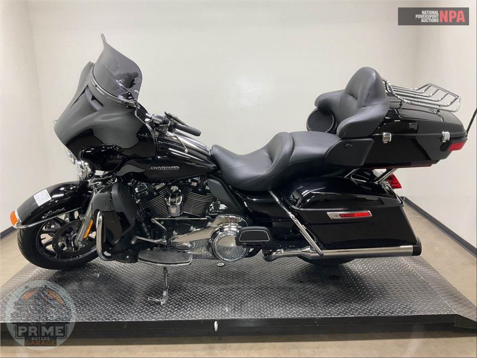 2019 Harley-Davidson FLHTK ULTRA LIMITED — фото 3