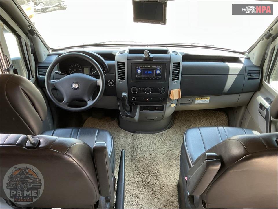 2009 Winnebago M-24J-DODGE SPRINTER TURBO DIESEL - VIEW SERIES — фото 12
