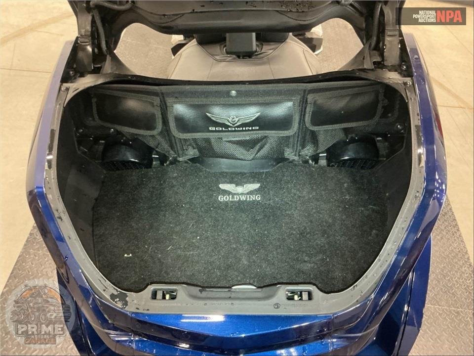 2018 Honda GL1800D GOLDWING TOUR DCT (BLUE) — фото 24