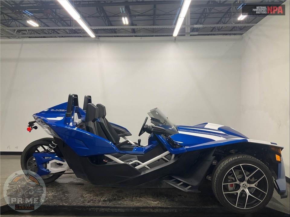 2016 Polaris SLINGSHOT SL LE — фото 1