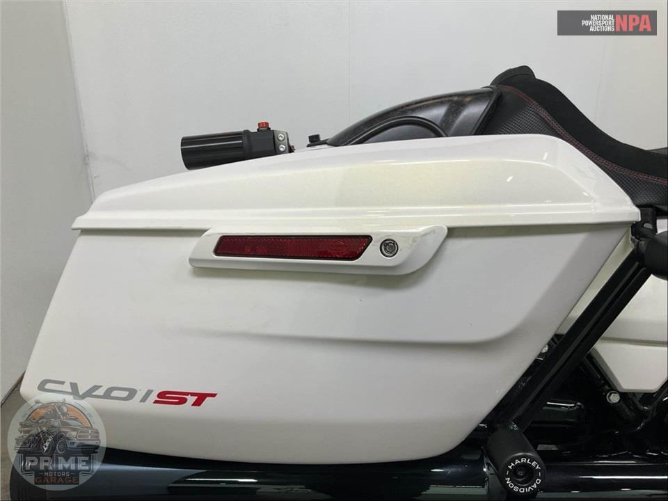 2024 Harley-Davidson FLTRXSTSE CVO ROAD GLIDE ST — фото 16