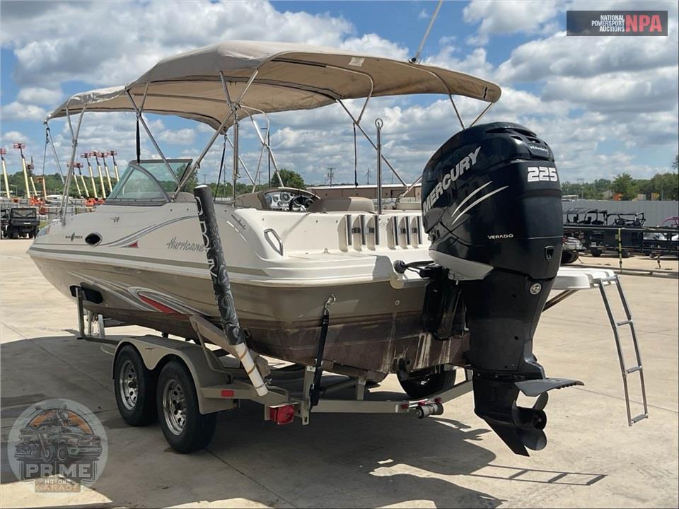 2011 Hurricane Boat SUNDECK SPORT L=21/E=1 225HP MERCURY OB — фото 3