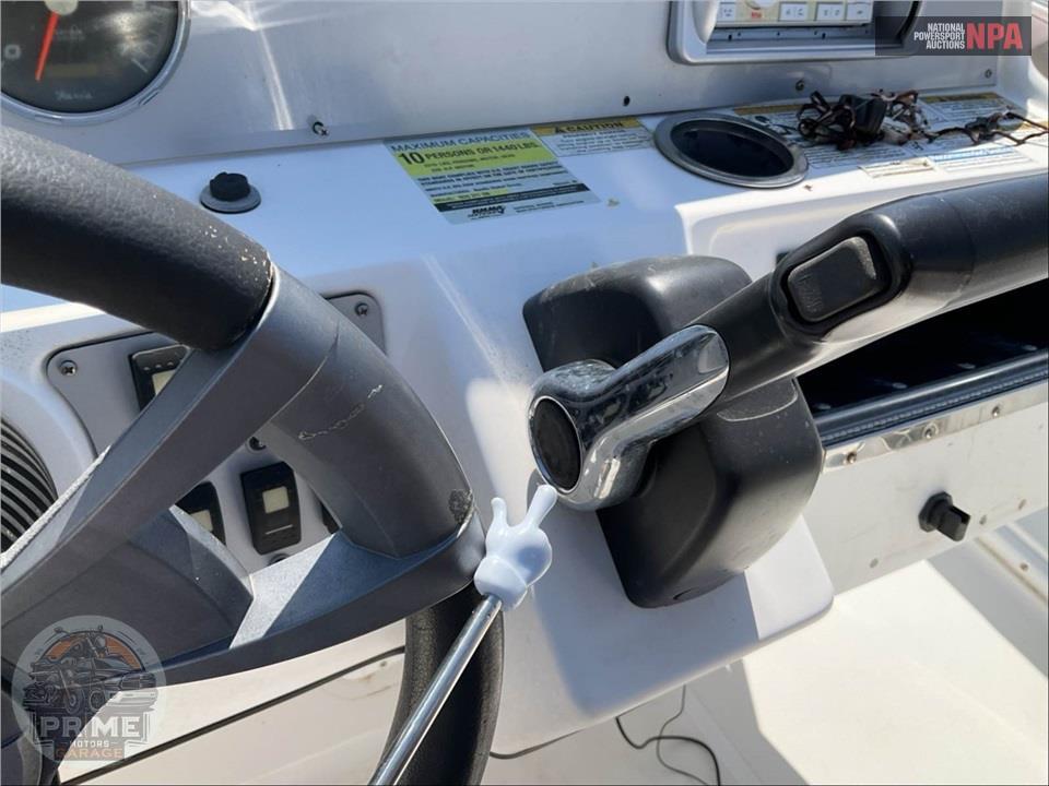 2015 Hurricane Boat SUNDECK SPORT 211 L=21/ E=1-150HP YAMAHA OB — фото 33