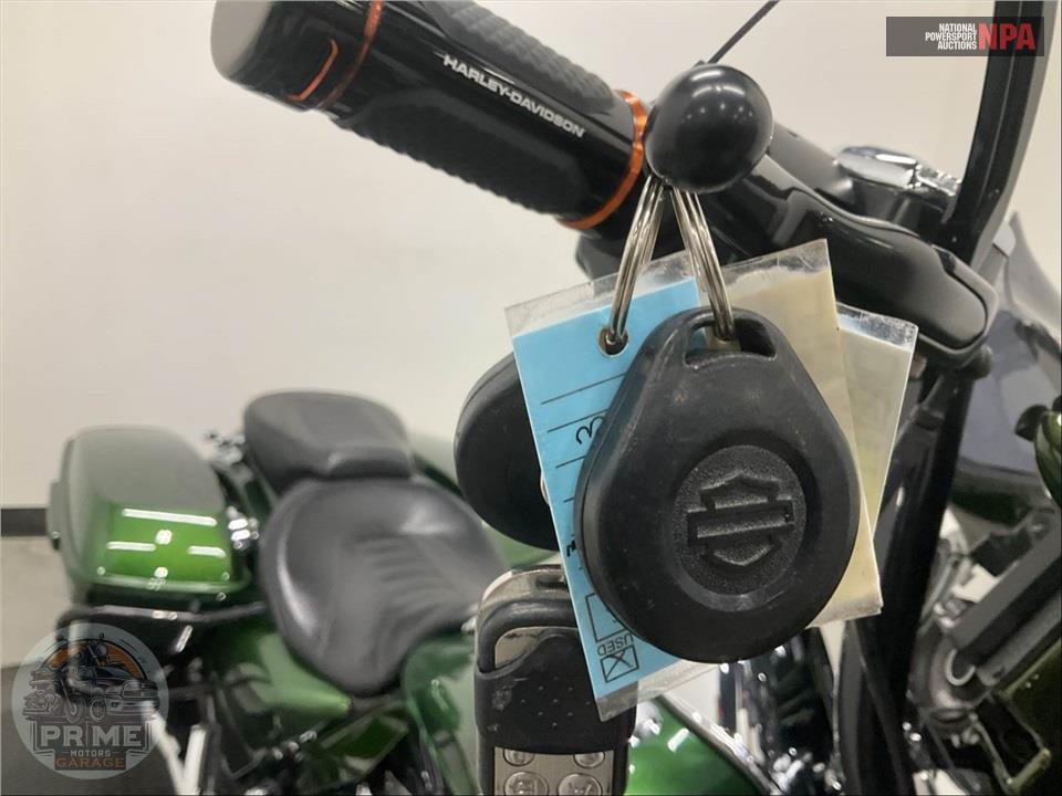 2014 Harley-Davidson FLHRSE CVO ROAD KING — фото 21