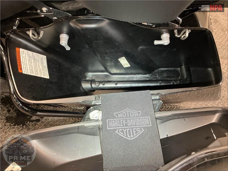 2023 Harley-Davidson FLHTK ELECTRA GLIDE ULTRA LIMITED — фото 26
