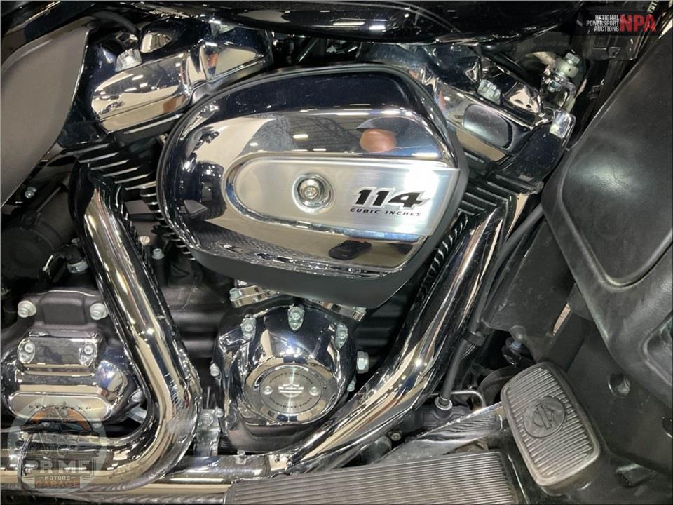 2021 Harley-Davidson FLHTCUTG TRI GLIDE ULTRA CLASSIC — фото 4