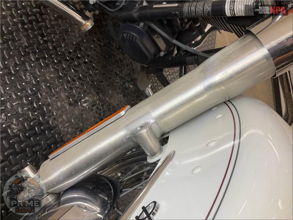 2002 Harley-Davidson FLSTC HERITAGE SOFTAIL CLASSIC — фото 38