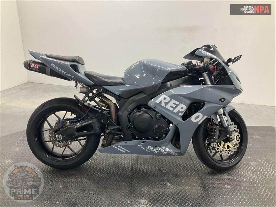 2007 Honda CBR1000RR7 — фото 1