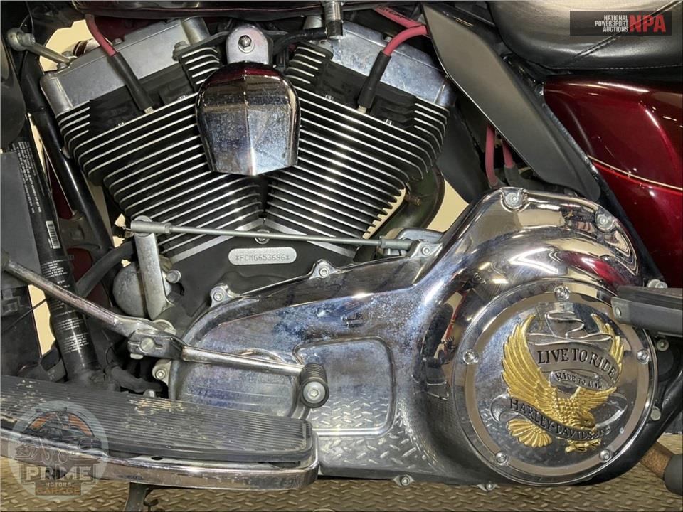 2016 Harley-Davidson FLHTCU ULTRA CLASSIC ELECTRA GLIDE — фото 7