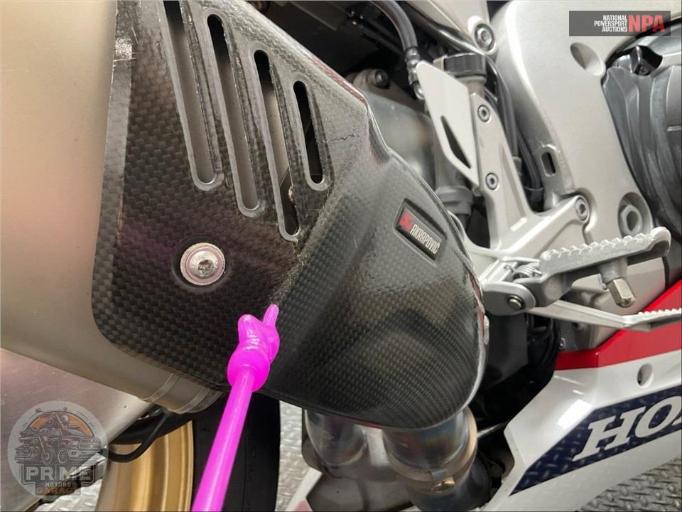 2017 Honda CBR1000S1H SP — фото 29