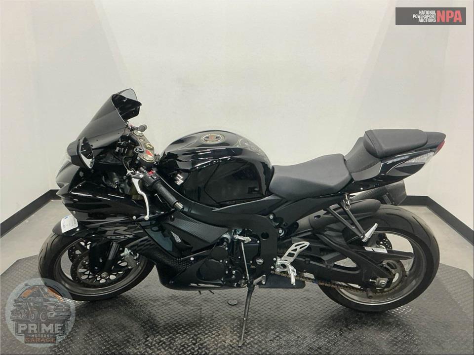 2011 Suzuki GSX-R750L1 — фото 3