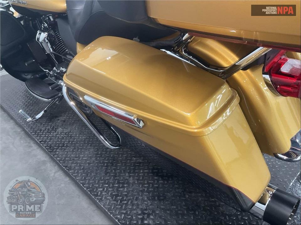 2017 Harley-Davidson FLHTK ULTRA LIMITED — фото 17