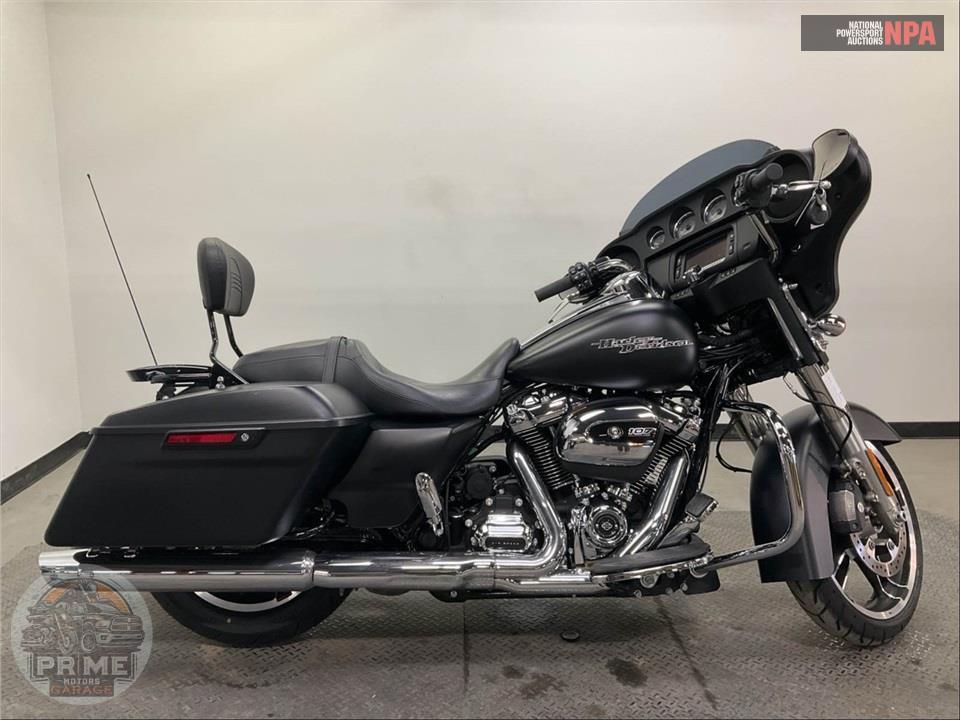 2017 Harley-Davidson FLHXS STREET GLIDE SPECIAL — фото 1