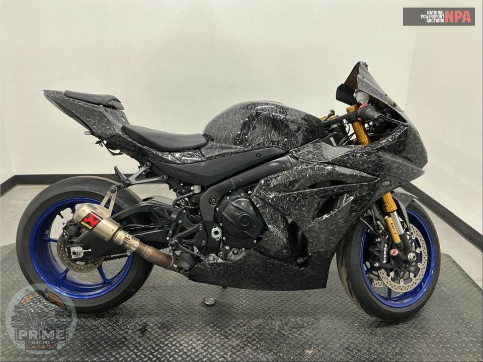2022 Suzuki GSX-R1000R — фото 1