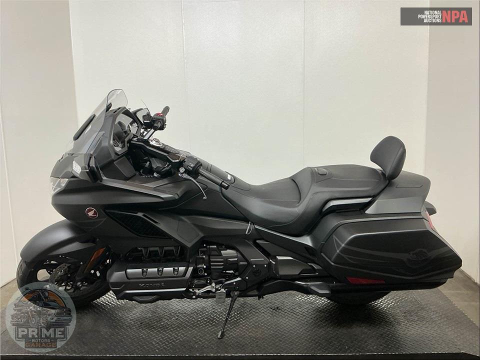 2025 Honda GOLD WING 50TH ANNIVERSARY — фото 3