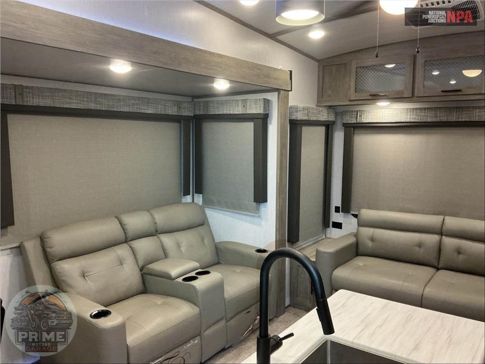 2022 Wildwood By Forest River M-369BL - HERITAGE GLEN FIFTH WHEEL SERIES — фото 7