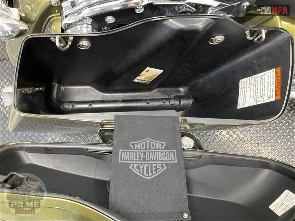 2016 Harley-Davidson FLHX STREET GLIDE — фото 20