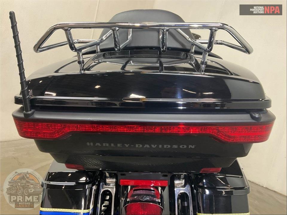 2022 Harley-Davidson FLTRK ROAD GLIDE LIMITED — фото 19