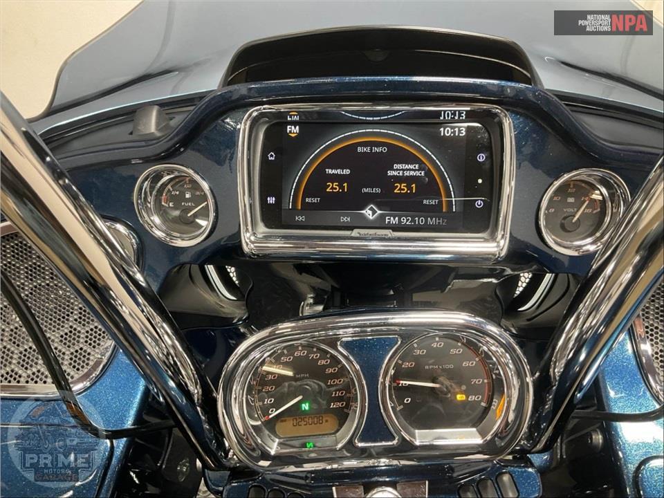 2016 Harley-Davidson FLTRU ROAD GLIDE ULTRA — фото 5