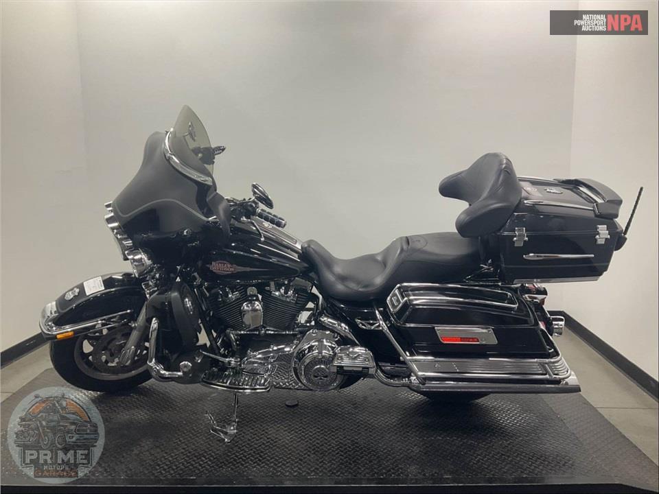 2008 Harley-Davidson FLHTC ELECTRA GLIDE CLASSIC — фото 3