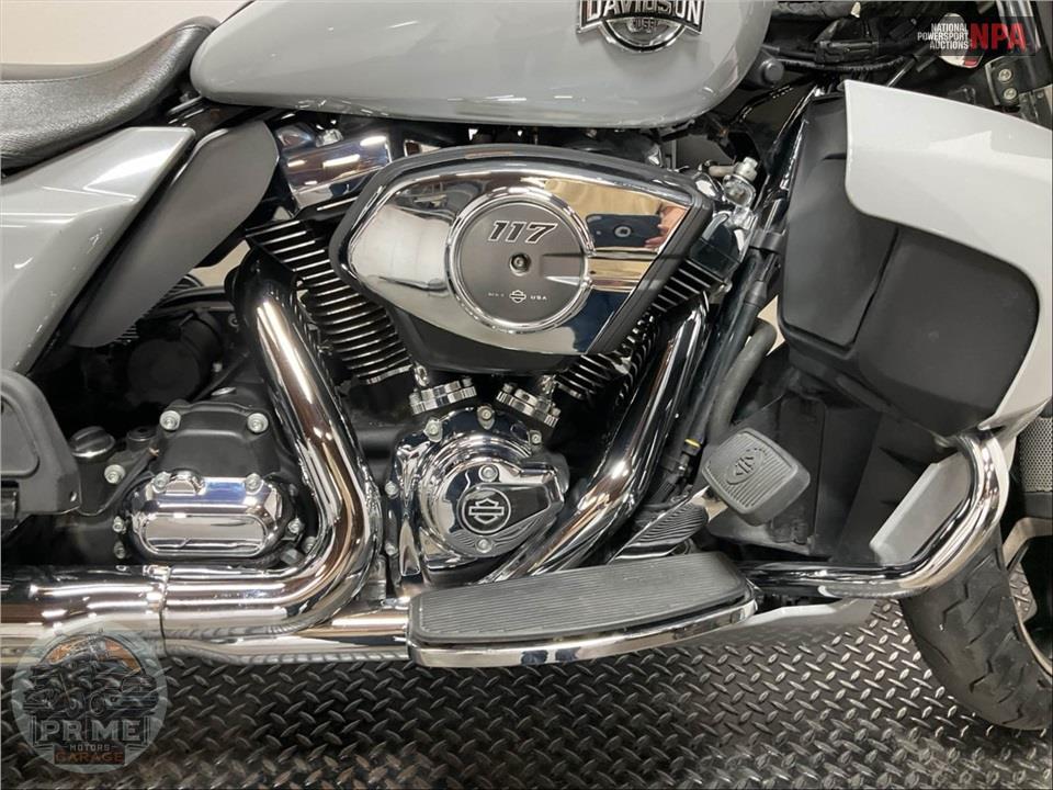 2025 Harley-Davidson FLHXU STEET GLIDE ULTRA — фото 6