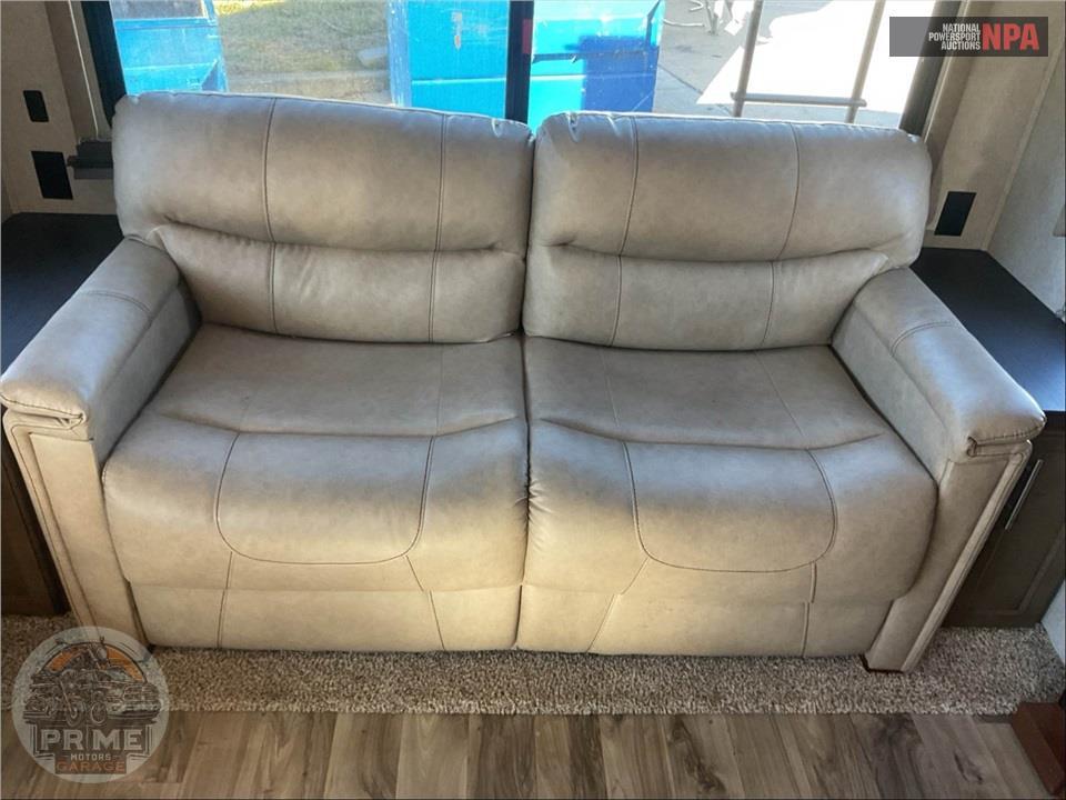 2018 Keystone Rv M-368 MBI - COUGAR FIFTH WHEEL SERIES — фото 10