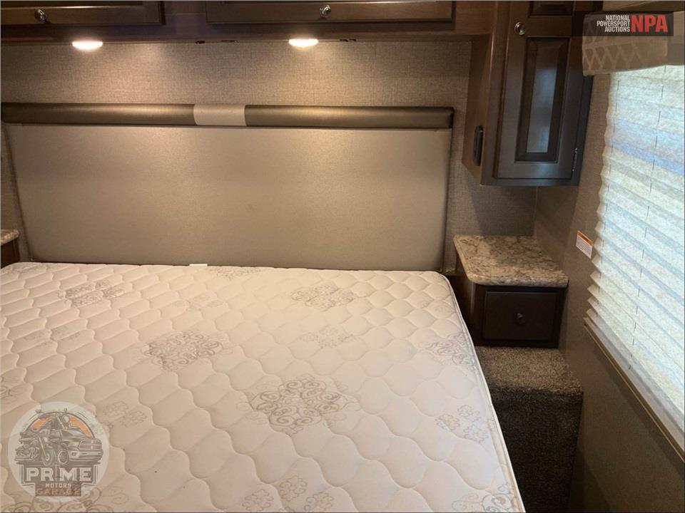 2020 Thor Motor Coach M-29M FORD - WINDSPORT SERIES — фото 20