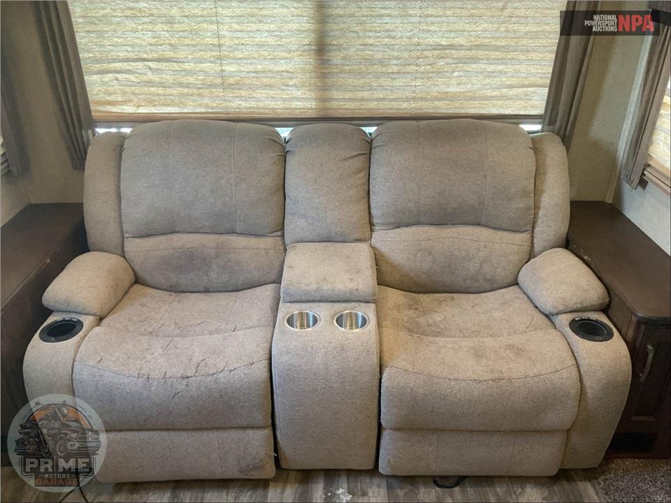 2018 Grand Design Recreational Vehicles M-230RL REFLECTION FIFTH WHEEL SERIES — фото 10