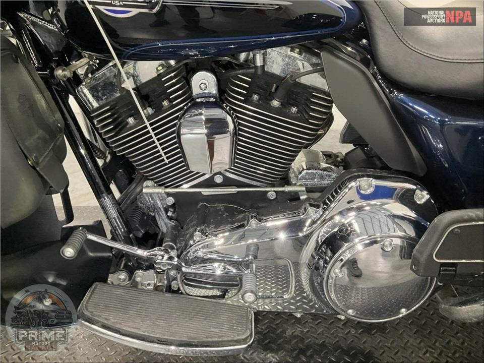 2013 Harley-Davidson FLHTCUTG TRIGLIDE UL CLSC — фото 7