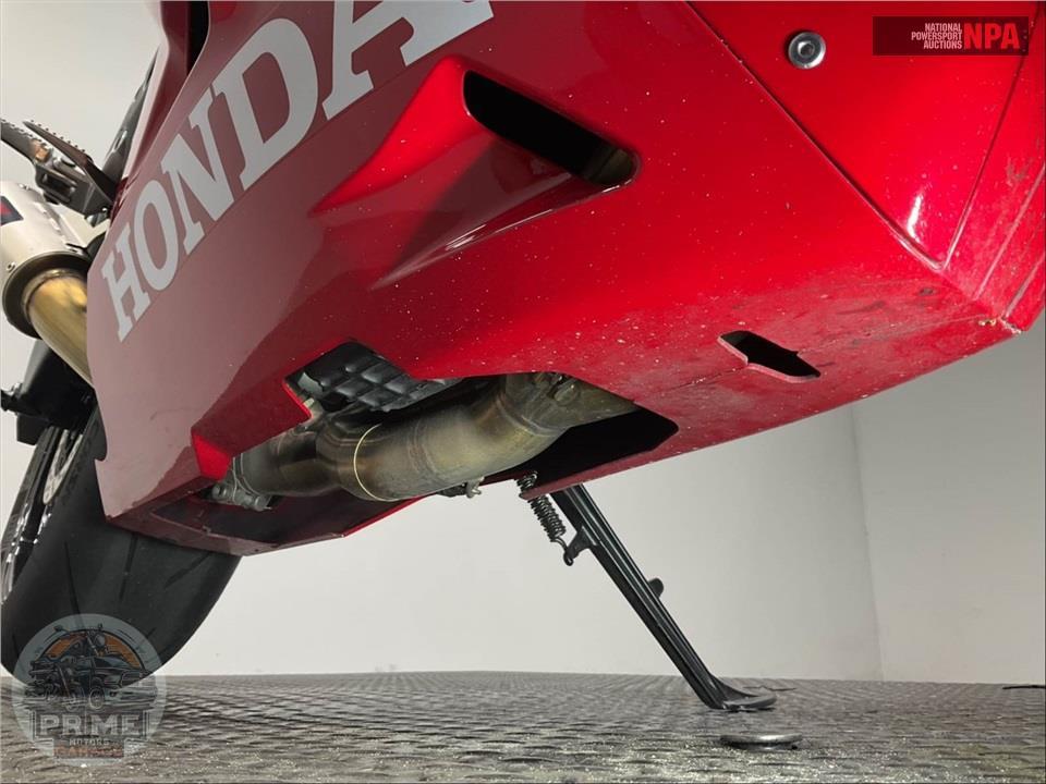 2023 Honda CBR1000RR — фото 12